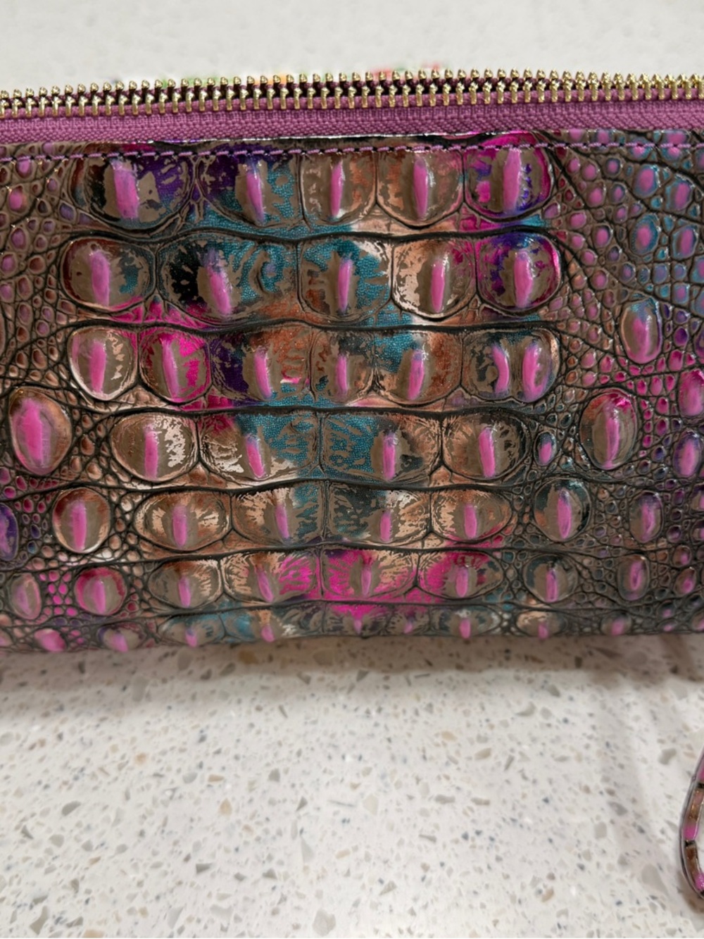 Brahmin Multicolor Embossed Croc Daisy Wristlet in Lustrous Melbourne NWT - Picture 2 of 4